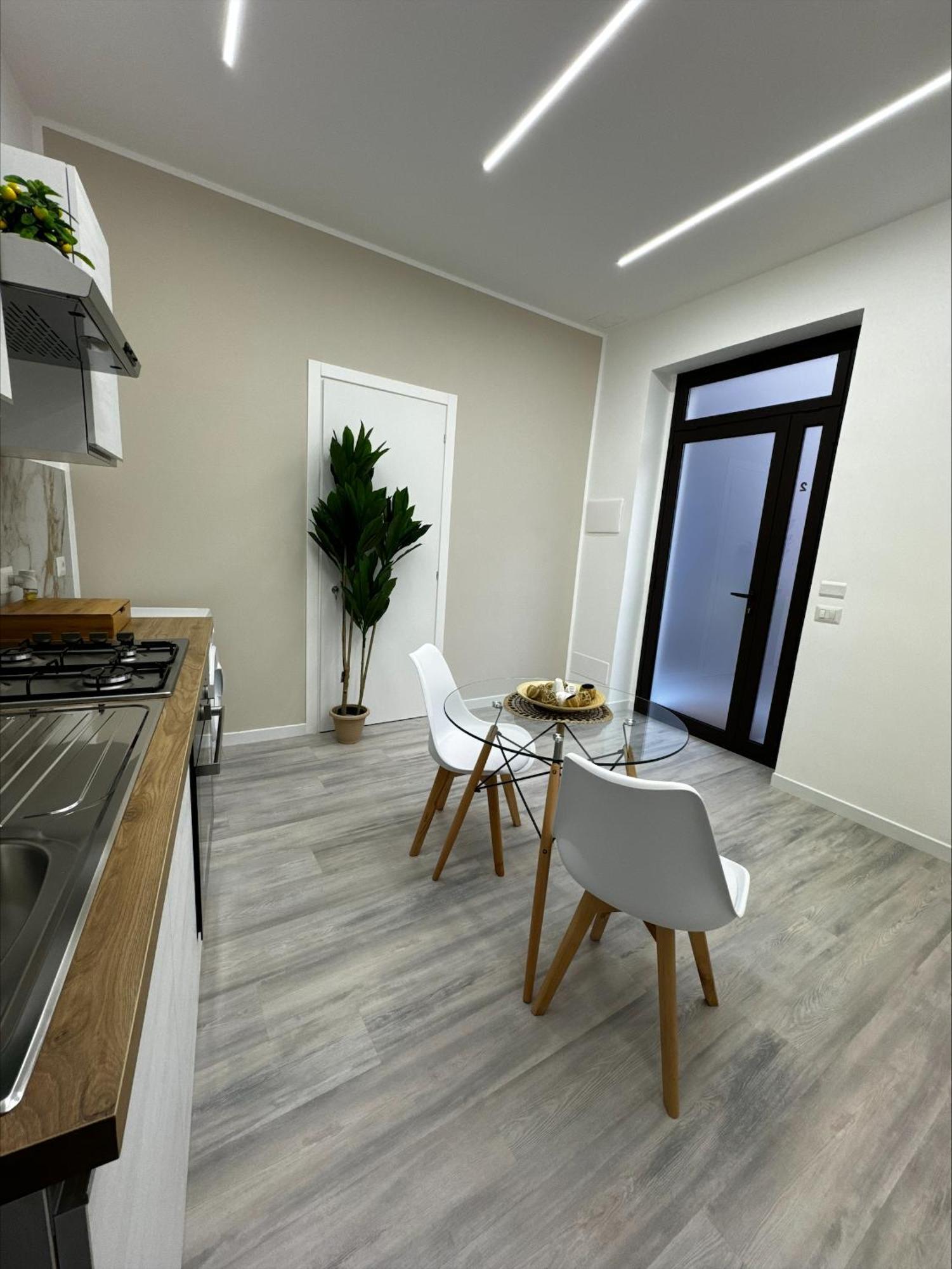 Matthias Luxury House Hotel Catania Bagian luar foto