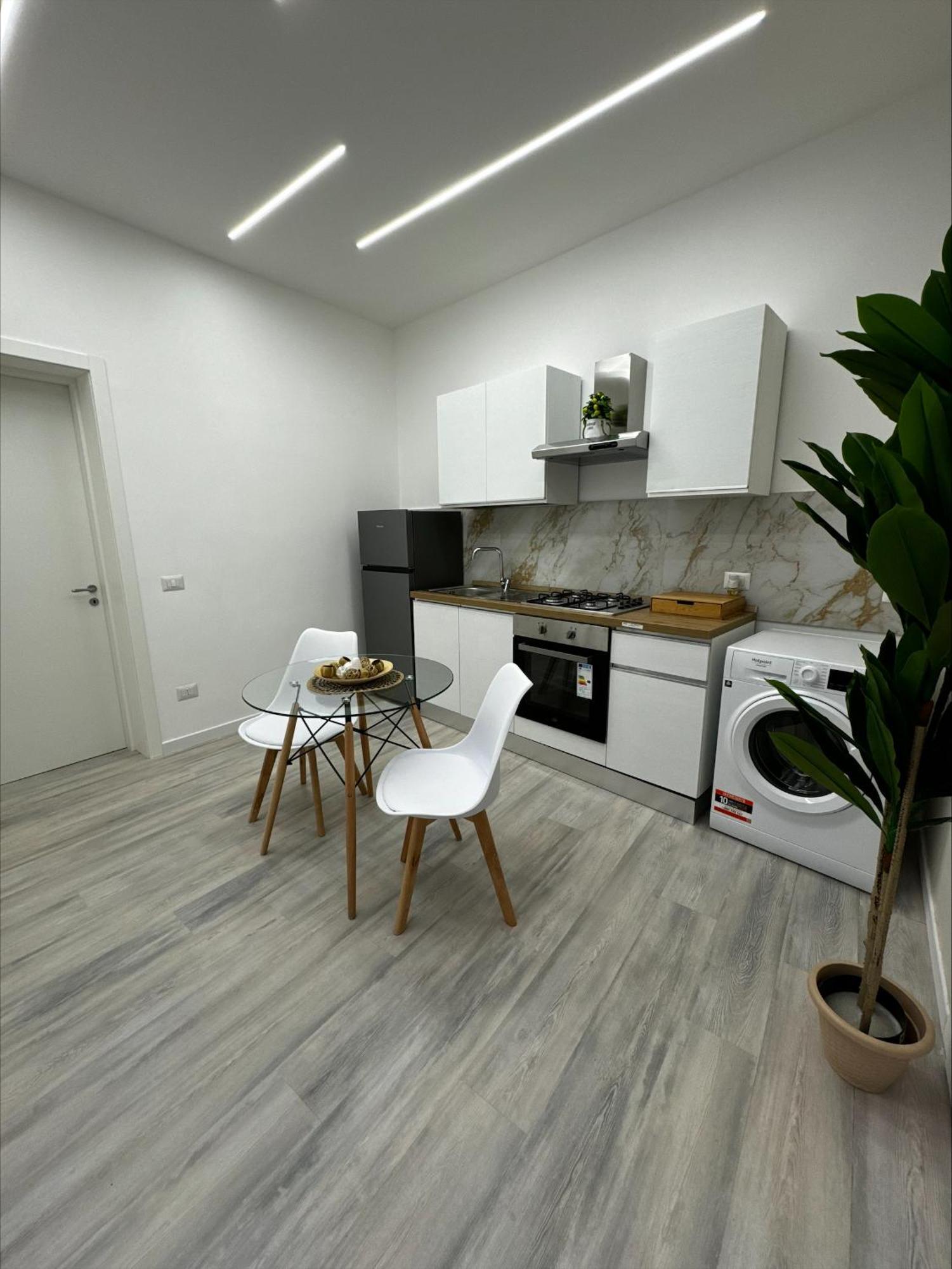 Matthias Luxury House Hotel Catania Bagian luar foto